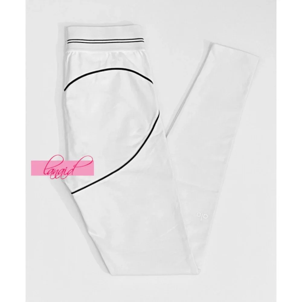 Alo Airbrush High-Waist Heart Throb Leggings White Black Hi-Rise Waisted Tights